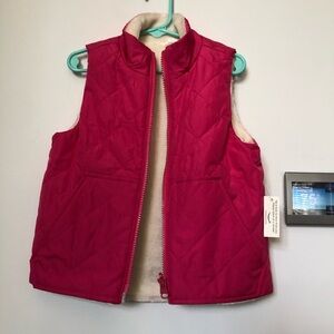 New Toddler Girl Reversible Bubble Gum Pink And White Puffer Vest Size XS 4/5 Y